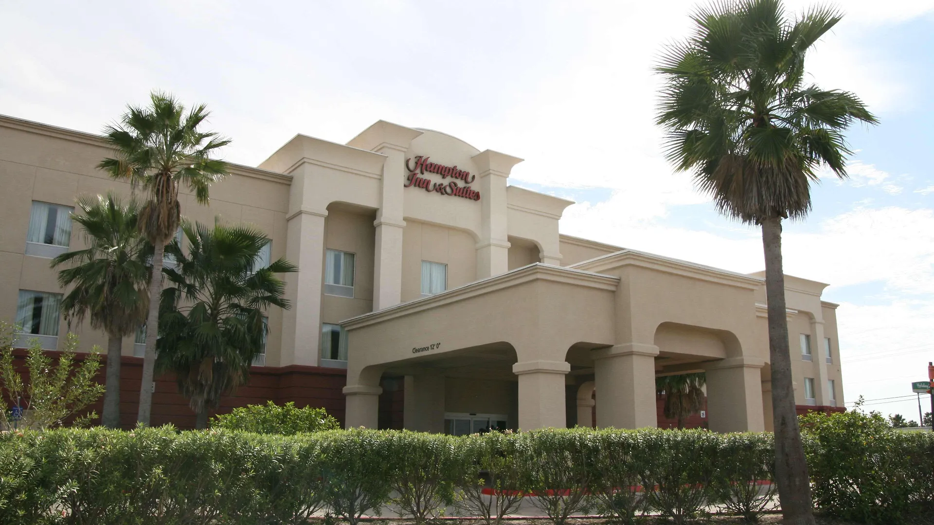 Where to Stay Near Texas Number One Fun Inc: 4 Business Hotels